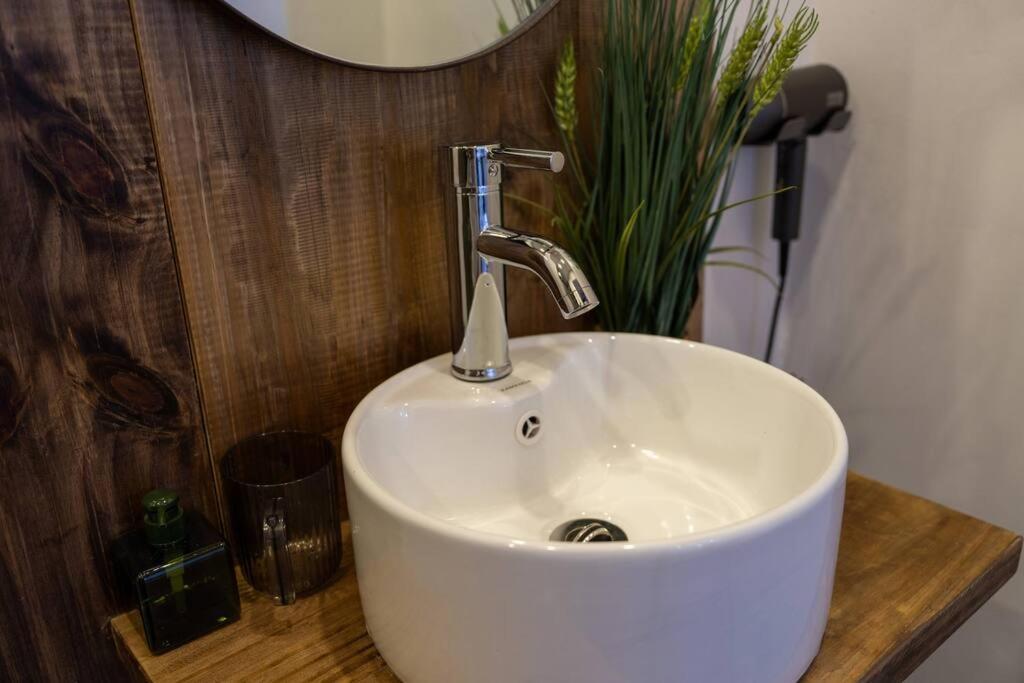 Entireplace*2Br/Bathtub/Supercenter*New* Ханой Экстерьер фото
